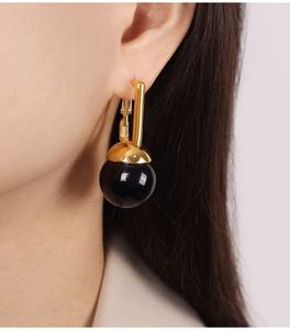 ต่างหูแบบติดหูทรงเรขาคณิตทันสมัย ทำจากสแตนเลส ขนาด 6 มม. 8 มม. ประดับมุกเทียม ชุบทอง 18K เครื่องประดับสำหรับผู้หญิง ขายส่ง - Product Image 6