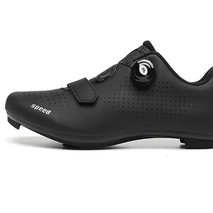 <span class=keywords><strong>Scarpe</strong></span> <span class=keywords><strong>da</strong></span> Ciclismo Unisex Nere <span class=keywords><strong>con</strong></span> Suola Rigida, Design in Rete <span class=keywords><strong>con</strong></span> Chiusura a Strappo per Uomo e Donna, per <span class=keywords><strong>Bici</strong></span> <span class=keywords><strong>da</strong></span> Strada e Mountain Bike - Product Image 2