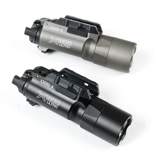 Lampe torche tactique SF X300U Ultra 500 lumens en alliage d'aluminium blanc avec interrupteur à pression, garantie de 2 ans pour la sécurité en extérieur - Product Image 6