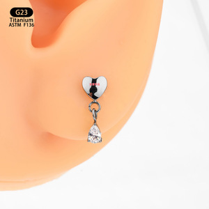 Boucles d'oreilles pendantes minimalistes en titane G23 ASTM F136, bijoux de piercing en forme de goutte d'eau - Product Image 2