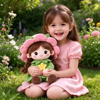 Poupée en peluche personnalisée Fille à Fleurs, Peluche Tressée Douce pour Fille, Vente en Gros OEM ODM, Logo Personnalisé pour Cadeaux d'Enfants et Cadeaux Promotionnels