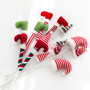 Adornos de LingKai para Eventos Temáticos de Santa Claus: Pierna de Elfo DIY, Gorro Tejido y Bastones de Caramelo - Product Image 3