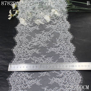 ผ้าลูกไม้ถักแบบยั่งยืนลายตาข่าย ขนาด 23 ซม. สีดำ ขาว แดง ไนลอน ลายดอกไม้ ชานทิลลี่ ขอบลูกไม้แบบขนตา สำหรับชุดชั้นใน - Product Image 4