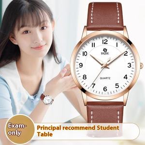 Reloj con movimiento de cuarzo de estilo universitario para hombre con correa de cuero Accesorio de moda de alto valor para estudiantes y <span class=keywords><strong>funcionarios</strong></span> públicos - Product Image 4