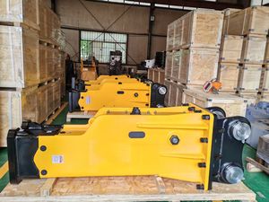 Brise-roche hydraulique TAEKKO à fonctionnement silencieux avec burin et pompe pour excavatrices de 16 à 21 tonnes - Product Image 5