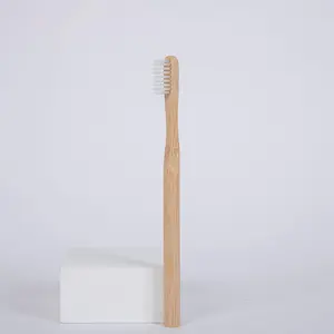 वयस्क बच्चों की यात्रा के लिए कस्टम निजी लोगो गोल हैंडल नरम सफेद ब्रिसल वाला लकड़ी का टूथब्रश