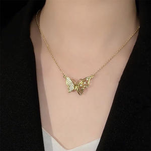 Dames Roestvrijstalen Ketting Met Magnetische Vlindersluiting Niet-Aanslag Verguld Diamant Parel Zirkoon Ingelegde Kraag - Product Image 6