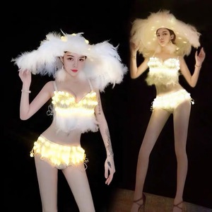 Disfraz de Actuación de Baile en Escenario <span class=keywords><strong>GOGO</strong></span> para el Día de San Valentín en Discotecas, para Cantantes y DJ Femeninas, con Luces LED de Plumas, 100% Poliéster - Product Image 1