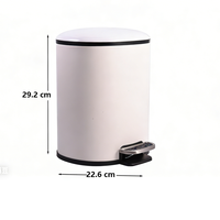 Poubelle cylindrique 5L en acier thermolaqué blanc mat avec pédale, design peu encombrant pour cuisine et salle de bain, résistante à l'eau