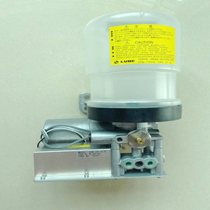 Bomba de Grasa Lubricante EGM-10S-4-7C 103811 - Product Image 2