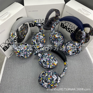 หูฟัง XB910 แบบครอบหู ชนิด Type-C เชื่อมต่อไร้สายด้วยบลูทูธ 5.0 สำหรับโทรศัพท์มือถือ ลายการ์ตูน - Product Image 1