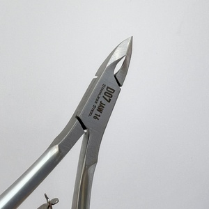 D07JAW14 Pince à cuticules en acier inoxydable de qualité supérieure, très tranchante, pour professionnels, personnalisable - Product Image 2