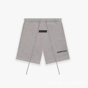 Venta al por mayor Essentials SS22: Conjunto de camiseta y pantalón corto elástico para hombre en colores Light Oatmeal y Dark Oatmeal - Product Image 2