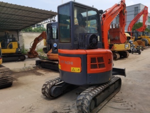 รถขุดตีนตะขาบฮิตาชิ ZX30U ปี 2022 ขนาด 3 ตัน 3070 ชั่วโมง ผลิตในญี่ปุ่น เครื่องยนต์ฮิตาชิ ซีลิ่งสวิง ซีอี อีพีเอ มอเตอร์ เกียร์ ปั๊ม แบริ่ง - Product Image 2