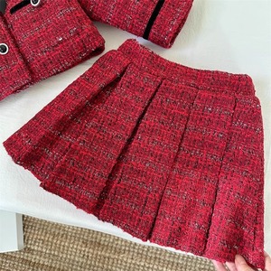 Traje de lujo ligero para niñas, conjunto de 2 piezas de poliéster rojo con solapa y falda plisada de manga larga, ropa de invierno cálida para niños - Product Image 2