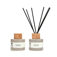 Ensemble de diffuseur d'arôme personnalisé pour roseau avec parfum unique et design de bouteille pour hôtel ou chambre à coucher