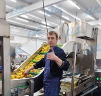 Volledig automatische lijn voor het verwerken van diepvriesfrieten & fruit, inclusief snij-/was-/friteuse voor het maken van snack-aardappel- en cassavechips.