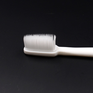Brosse à dents minimaliste de style japonais à long manche, poils nano durables, outil de nettoyage manuel pour adultes - Product Image 5