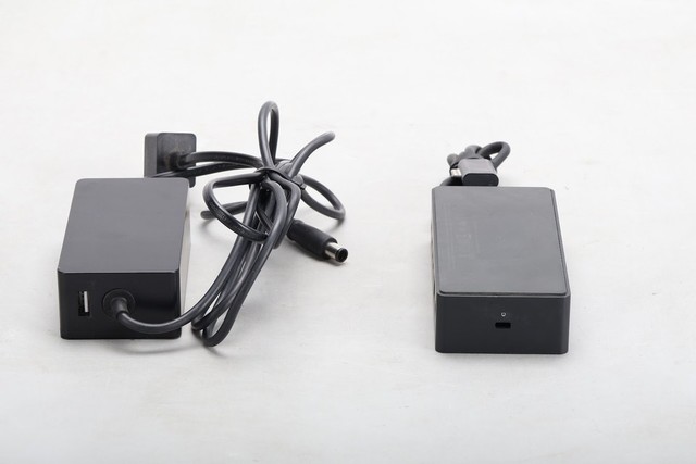 PLC 1661 Surface Dock for Surface Pro 3 4 &amp; Surface With Power Supply Warranty Product