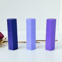 Vente en gros de tubes de mascara vides en plastique à adsorption magnétique 3 en 1 avec brosse pour cosmétiques et gloss à lèvres