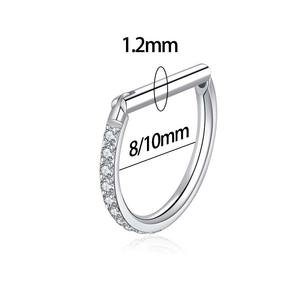 ASTM F136 Titane Demi Anneau CZ Pavé D Forme Articulé Segment <span class=keywords><strong>Clicker</strong></span> Cartilage Corps Piercing Boucle D'oreille Cerceau Nez Cerceau - Product Image 2