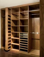 Systèmes de dressing sur mesure de luxe modernes et autoportants, armoires de chambre personnalisables en différents matériaux pour appartements et hôtels