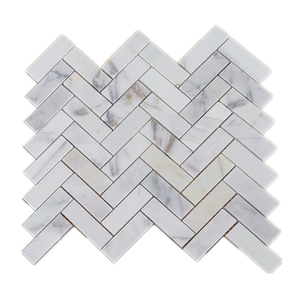 Mosaïque de marbre Calacatta Gold à chevrons de 10 mm d'épaisseur, design moderne, solution graphique pour les murs intérieurs des hôtels - Product Image 4