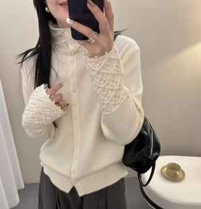 Nouveau cardigan en tricot uni pour femmes, pull décontracté pour femmes, <span class=keywords><strong>col</strong></span> montant, design découpé, cardigan à simple boutonnage en tricot - Product Image 3