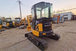 High Quality Komatsu PC35 3.5 Ton Mini Tracked Excavator <b>Digger</b> with Core Components Motor & Engine - Product Image 5