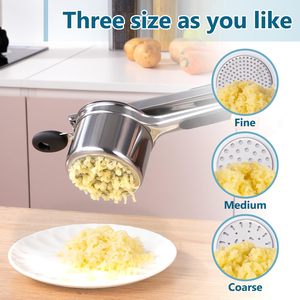 Presse-purée manuel à poignée ergonomique en acier inoxydable robuste avec 3 disques interchangeables pour légumes et ail - Product Image 2