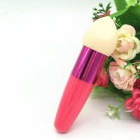 Gouttelettes d'eau Tête de champignon Fond de teint liquide Maquillage éponge Beauté Mélangeur cosmétique avec poignée lisse Outils de maquillage pour le visage
