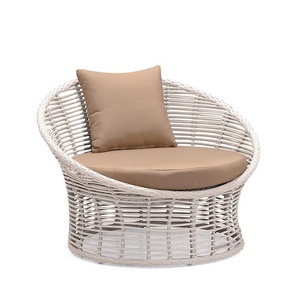 Canapé d'extérieur moderne et simple <span class=keywords><strong>de</strong></span> style nordique, <span class=keywords><strong>table</strong></span> basse assortie, mobilier <span class=keywords><strong>de</strong></span> jardin et <span class=keywords><strong>de</strong></span> balcon <span class=keywords><strong>en</strong></span> <span class=keywords><strong>rotin</strong></span> fait main, structure métallique, 1 place - Product Image 4