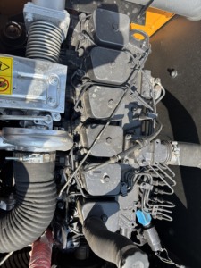 Pelle hydraulique sur chenilles de 22 tonnes pour la construction de bâtiments et les travaux routiers Excavatrice Hyundai R220LC 9S d'occasion à haut rendement - Product Image 4