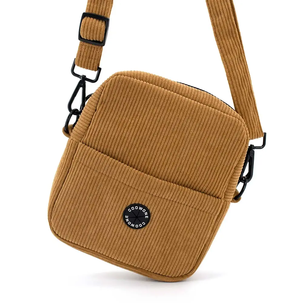 Custom Corduroy Crossbody Dog Walking Bag with Poo Dispenser Pet Training Dog Walking Belt Bag Dog Walking Treat Bag