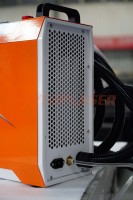 Machine de nettoyage au laser pulsé portable Guoyuan 300w, machine de nettoyage au laser industrielle