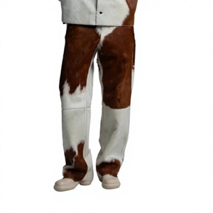 Pantalones de Cuero para Hombre con Estampado de Vaca Marrón y Blanco, Reforzados, Ajustables, de Cintura Media, Rectos, Resistentes al Viento, para Invierno - Product Image 1
