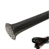Tubo de malla trenzada expandible de PET negro antidesgarro para envolver arneses de cables automotrices