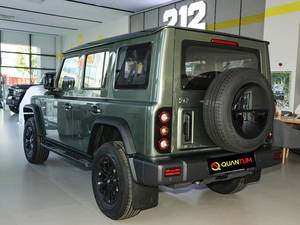 212 Off-Road 2024 2.0T Explorer, espace de chargement spacieux, beaux phares, voiture à essence, en bon état, idéal pour les amateurs d'aventure - Product Image 5