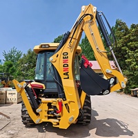 Chargeuse compacte sur pneus avec rétrocaveuse, capacité de levage de 2800 kg, moteur diesel, commande hydraulique pilotée, haute efficacité pour