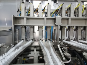 Línea de producción de llenado de infusión <span class=keywords><strong>IV</strong></span> totalmente automatizada IVEN para productos biológicos estériles y líquidos orales - Product Image 6