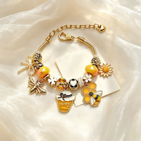 Bracelet en acier inoxydable plaqué or, motif nid d'abeille et marguerite, étanche, best-seller TikTok, par Fanhua Jewelry