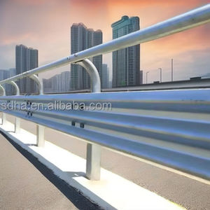 Barrière de sécurité routière W Rails de protection de poutre Route utilisée Sécurité routière en acier Garde-corps de route galvanisé - Product Image 6