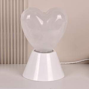 هدية طفل جديدة أنيقة تغيير اللون قاعدة بلاستيكية بيضاء خفيفة مقاومة للماء ديكور المنزل غائم مع ظل القلب - Product Image 5