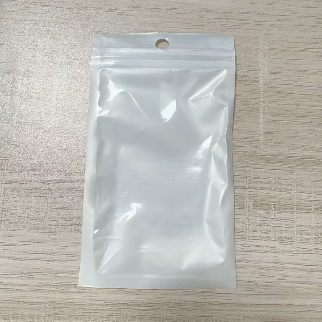 Blanc (avec sac nacré)
