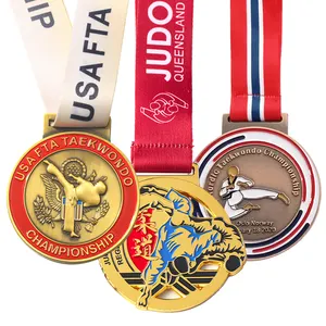 Fabrique des médailles à bas prix Sports Metal Bjj Taekwondo Boxe Karaté Judo Bespoke Metal Zinc Alloy 2D 3D Custom Medals