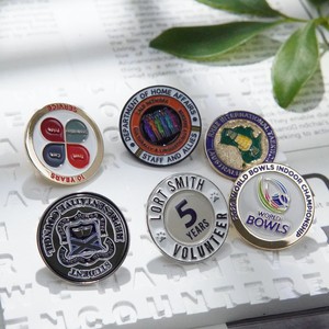 Spilla da Bavero Personalizzata LGC con Logo, Distintivo di Riconoscimento "Volontario 5 Anni" per Eventi Benefici e Organizzazioni per Animali - Product Image 6