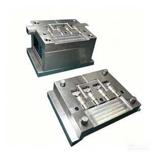 Moule de surmoulage personnalisé pour câble USB, protection du connecteur Type C - Product Image 2