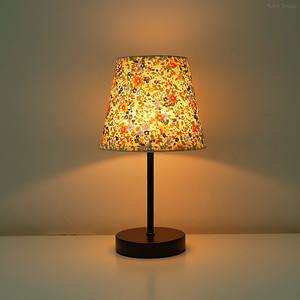 Lámpara de Escritorio LED de Madera Maciza de Estilo Europeo, Diseño Moderno para Uso en Hoteles, Lámpara de Noche Eléctrica con Protección Ocular - Product Image 5