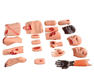 Modèle d'entraînement avancé et complet pour les soins traumatiques, avec pansements, blessures simulées, premiers secours, soins infirmiers, éducation médicale - Product Image 3