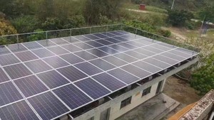 Système solaire hybride Deye 10 kW, best-seller en Ukraine, système de stockage d'énergie domestique, système solaire performant - Product Image 2